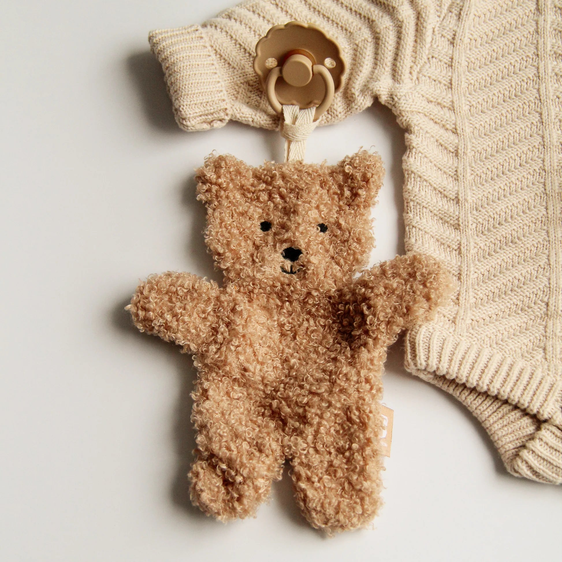 Plush  Pacifier Holder Clip – Soft & Cozy Design